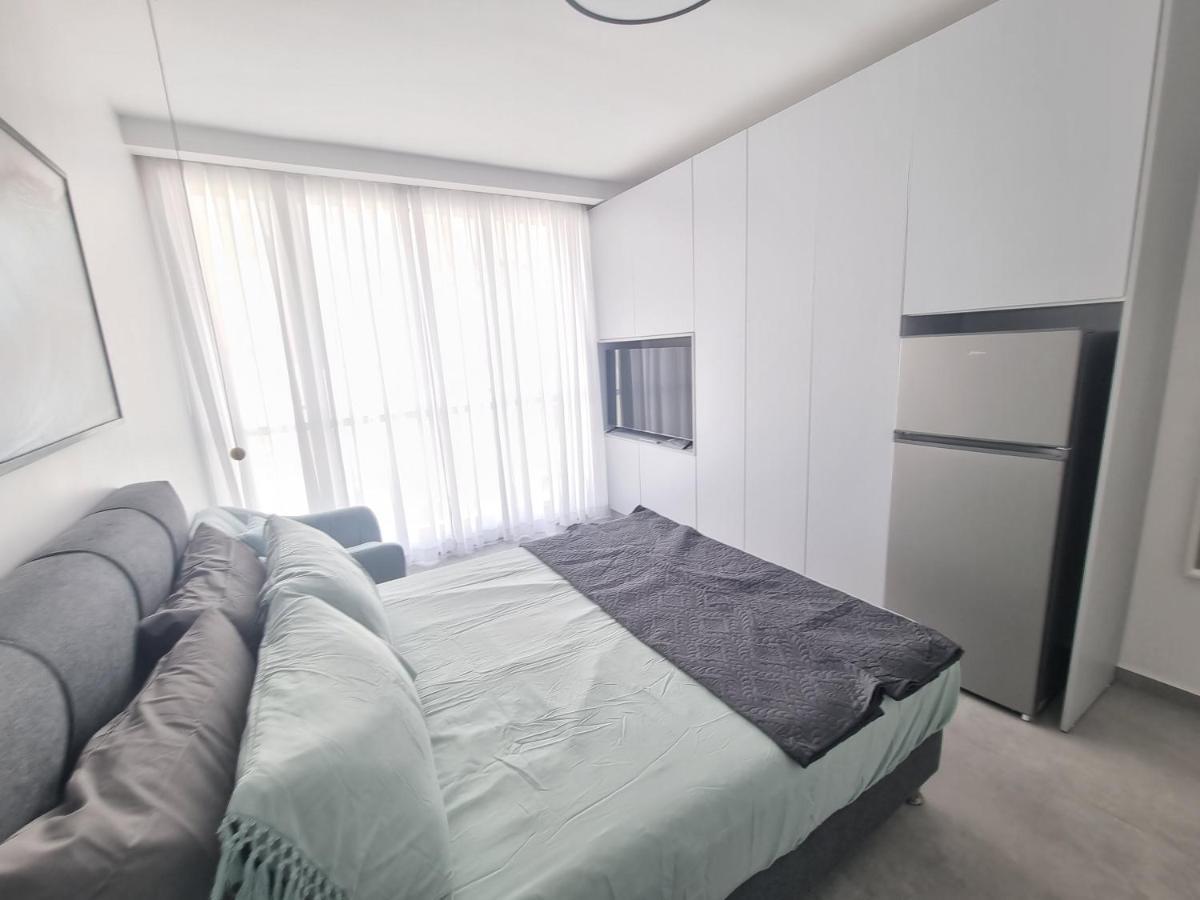 Ferienwohnung חוויה בכיכר Netanja Exterior foto