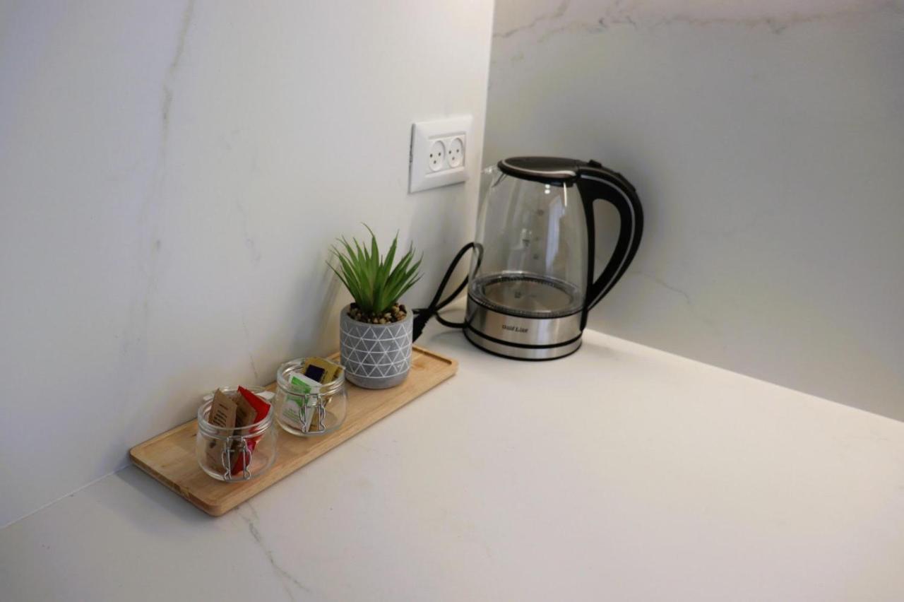 Ferienwohnung חוויה בכיכר Netanja Exterior foto